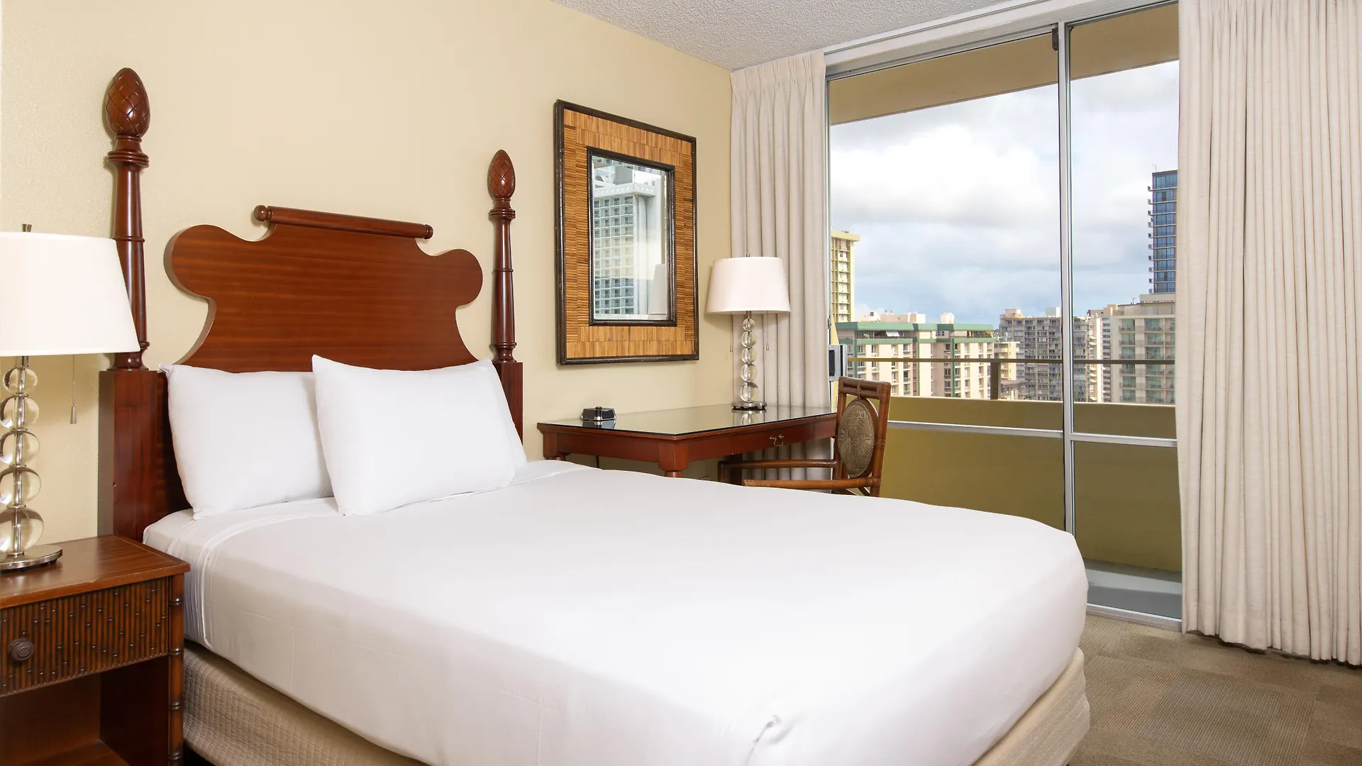 Ohia Waikiki Studio Suites Honolulu Hotel